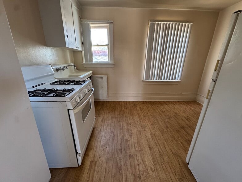 2632 N Stone, Tucson, AZ à vendre - Photo du bâtiment - Image 2 de 10