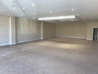 3430 Merrick Rd, Seaford, NY à louer - Photo du bâtiment - Image 3 de 4