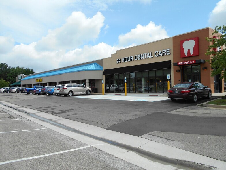 7225 S U.S. 31 Hwy, Indianapolis, IN à louer - Photo du bâtiment - Image 2 de 3