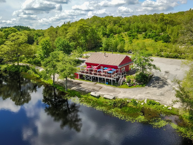 420 Ledge Rd, Killingly, CT à vendre - Photo du b timent - Image 1 de 1