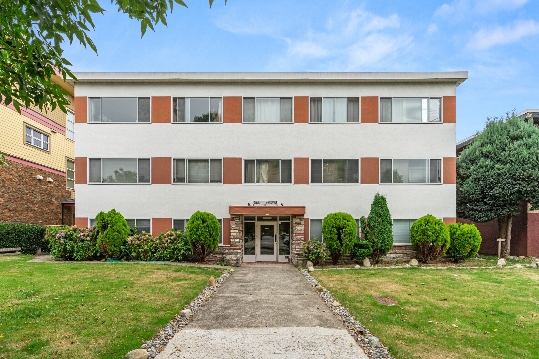 3040 Nanaimo St, Vancouver, BC à vendre Photo du bâtiment- Image 1 de 10