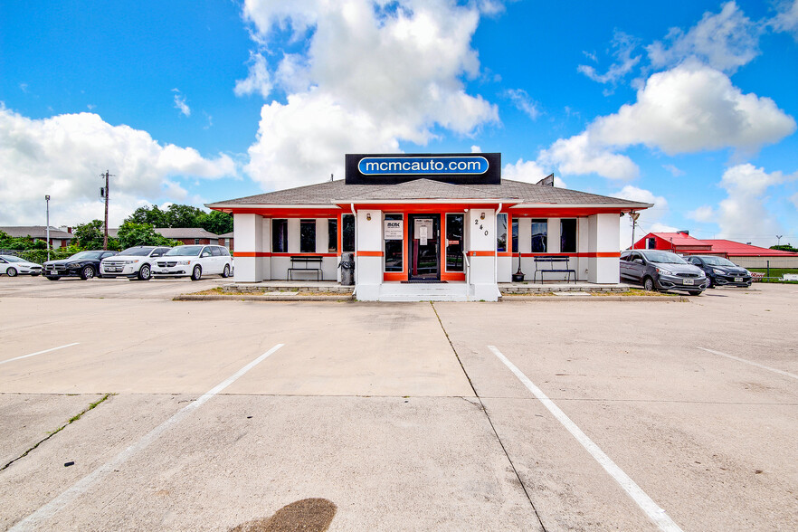 240 Exchange St, Burleson, TX for sale - Building Photo - Image 1 of 40