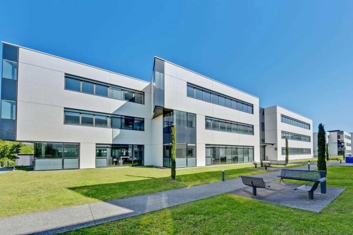 Office in Saint-Priest for lease Building Photo- Image 1 of 9