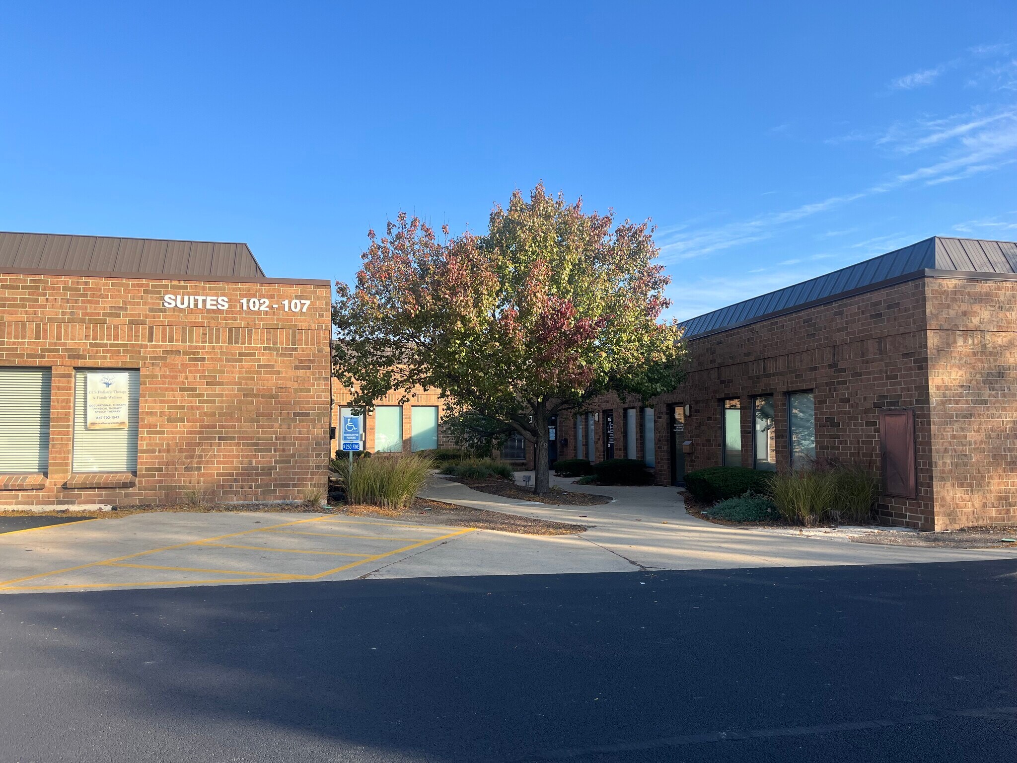 10 W Phillip Rd, Vernon Hills, IL for lease Building Photo- Image 1 of 4