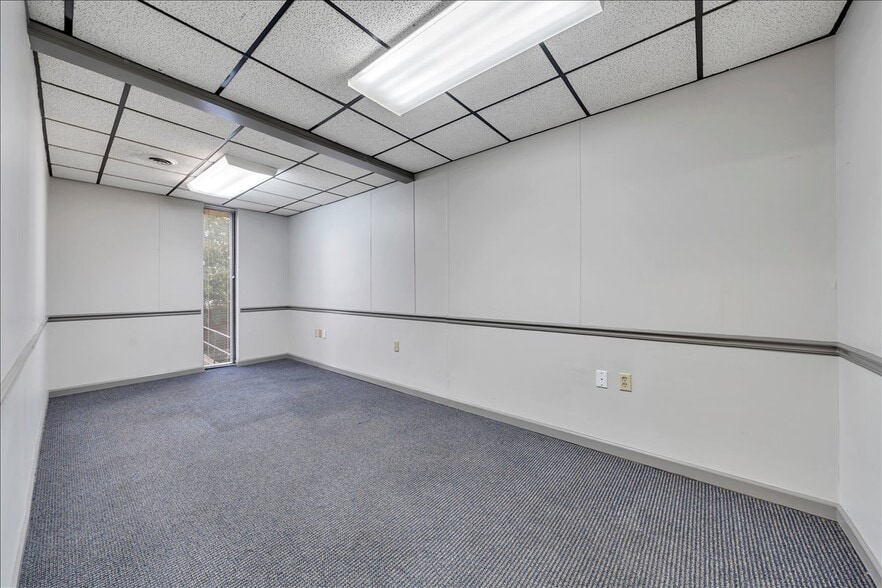 356-358 Campbell Ave NW, Roanoke, VA for sale - Building Photo - Image 3 of 83