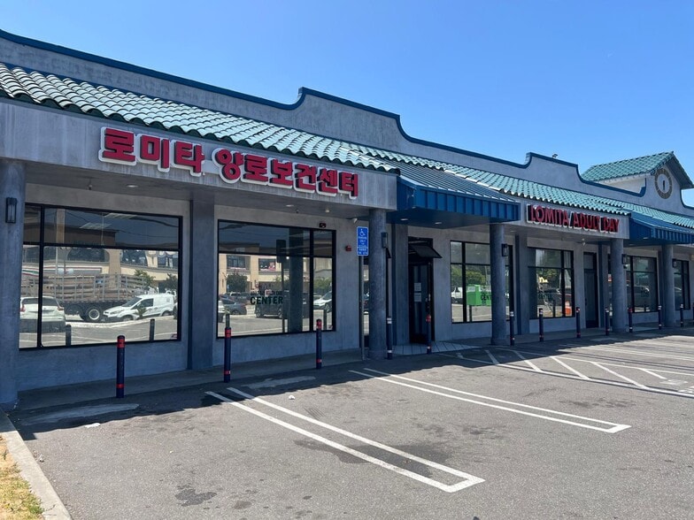 1210-1250 Lomita Blvd, Harbor City, CA for lease - Building Photo - Image 1 of 12