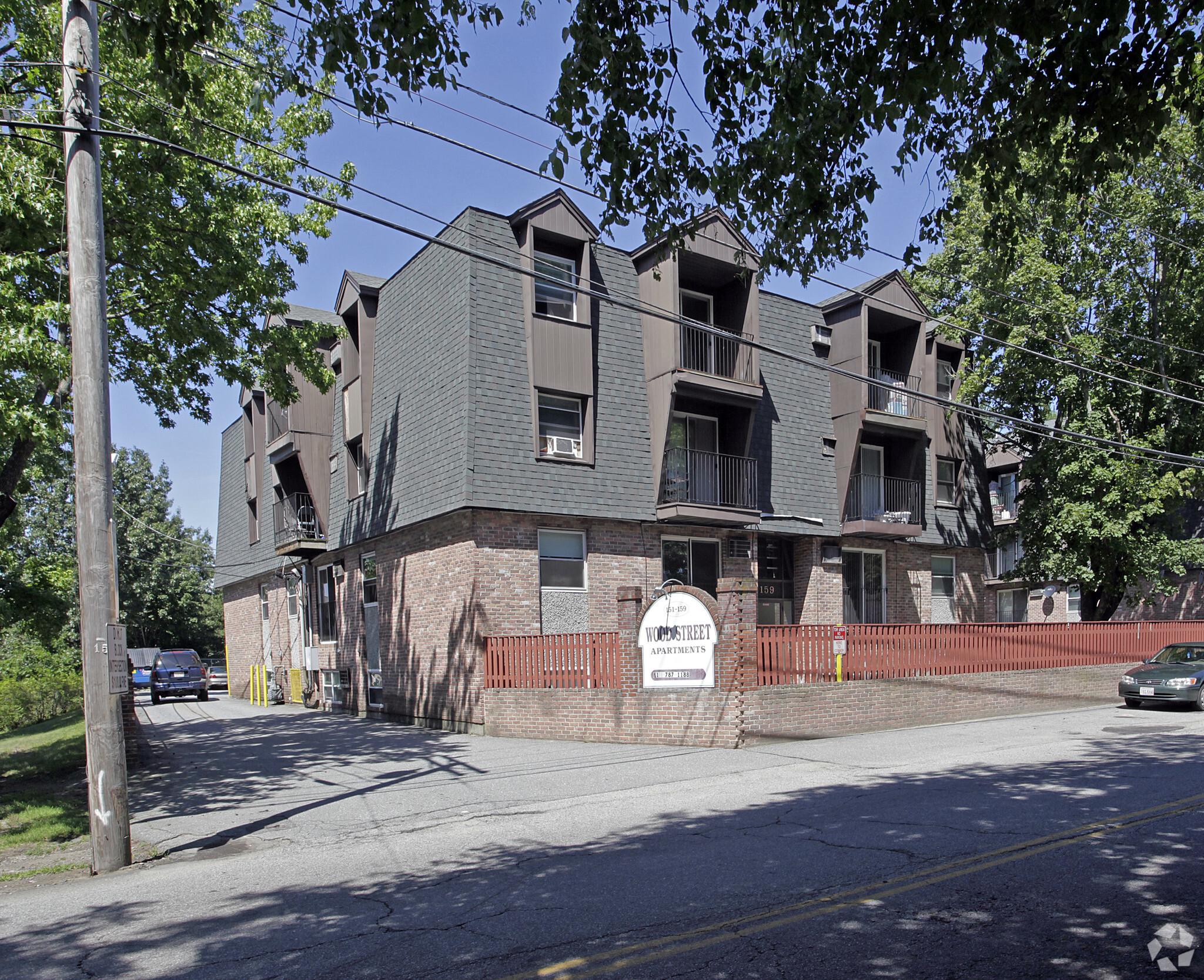 151-159 Wood St, Lowell, MA à vendre Photo du bâtiment- Image 1 de 1