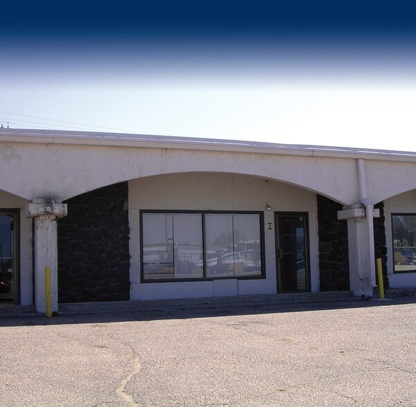 2015-2017 2nd Ave, Greeley, CO à louer - Photo du bâtiment - Image 1 de 4