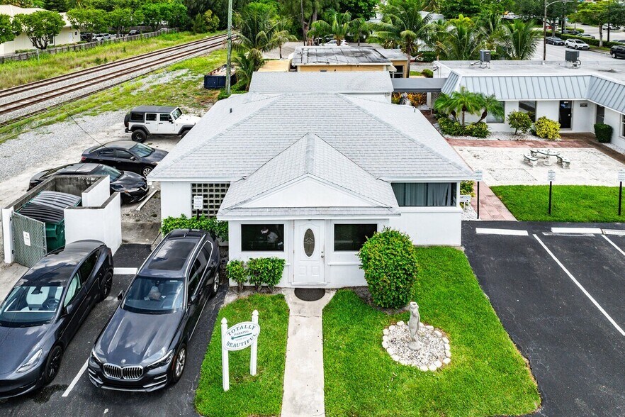 506 NE 5th Ave, Delray Beach, FL for sale - Primary Photo - Image 1 of 1