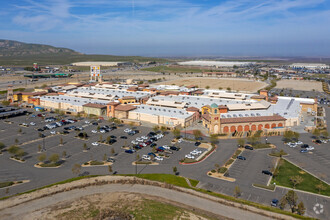 5701 Outlets At Tejon Pky, Arvin, CA - AÉRIEN  Vue de la carte - Image1