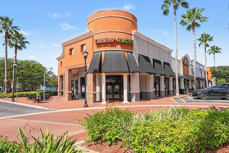 9520-9532 W Linebaugh Ave, Tampa, FL for lease - Building Photo - Image 3 of 19