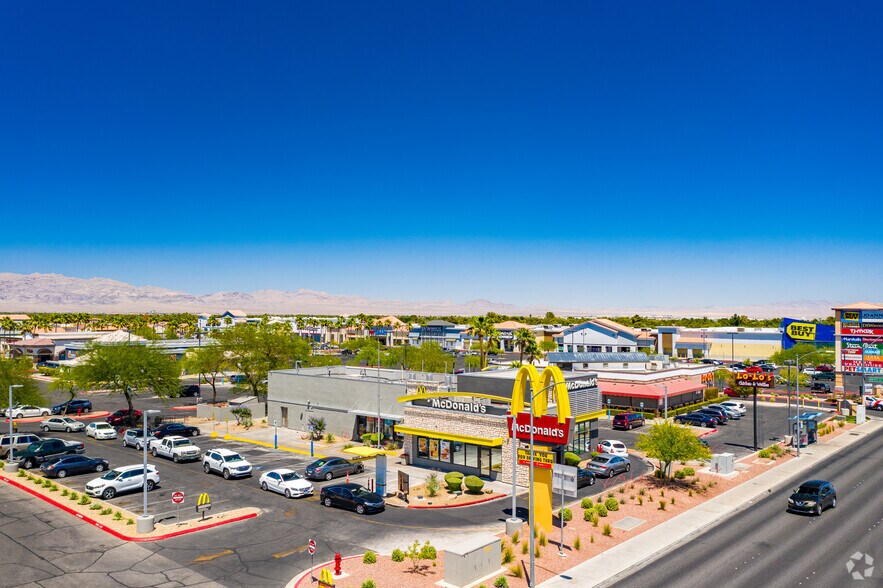 2050-2160 N Rainbow Blvd, Las Vegas, NV à louer - Photo du bâtiment - Image 3 de 17