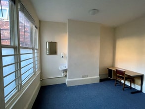 26 West Para, Lincoln for lease Interior Photo- Image 2 of 5