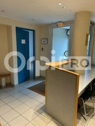 Plus de détails pour Bureau à vendre