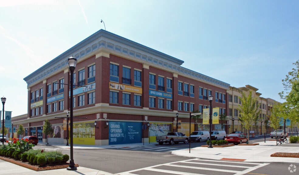 4410 E Claiborne Sq, Hampton, VA à louer - Photo du bâtiment - Image 3 de 22