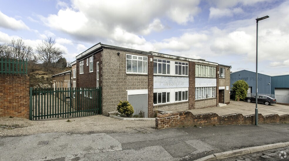 10 Roman Ridge Rd, Sheffield à louer - Photo du bâtiment - Image 2 de 4