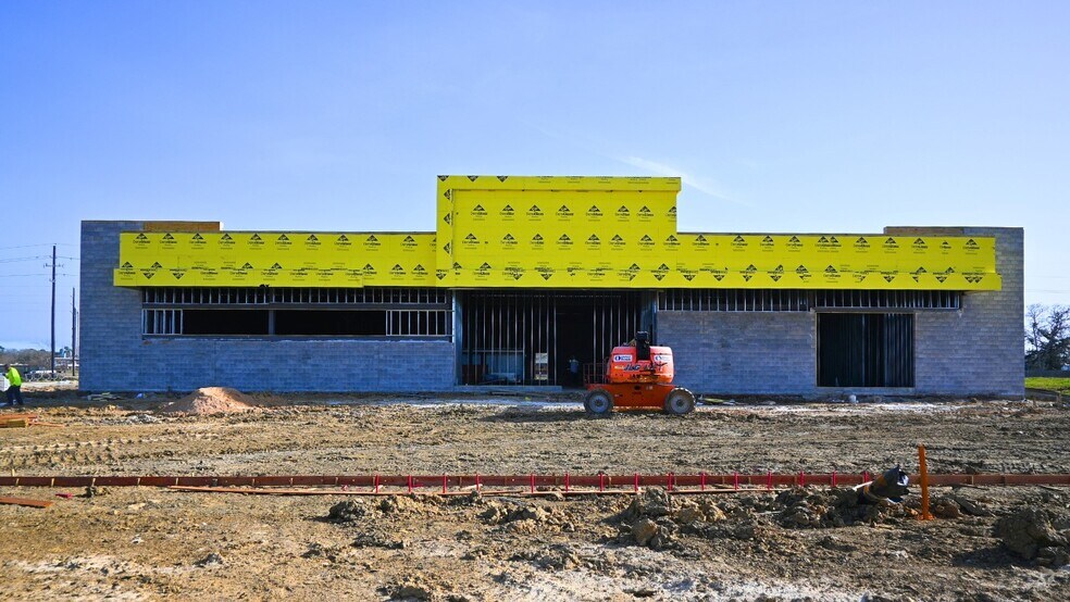 1776 Kilgore Parkway, Baytown, TX for sale - Building Photo - Image 2 of 17