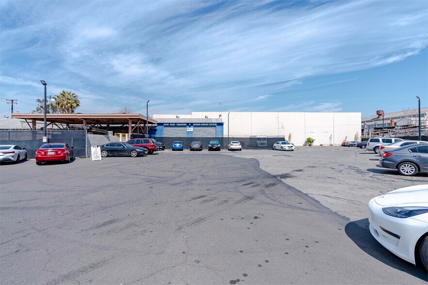 6136-6142 Walker Ave, Maywood, CA à vendre - Photo du bâtiment - Image 3 de 6