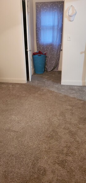 319 W Market St, Pottsville, PA à vendre - Photo du bâtiment - Image 3 de 6