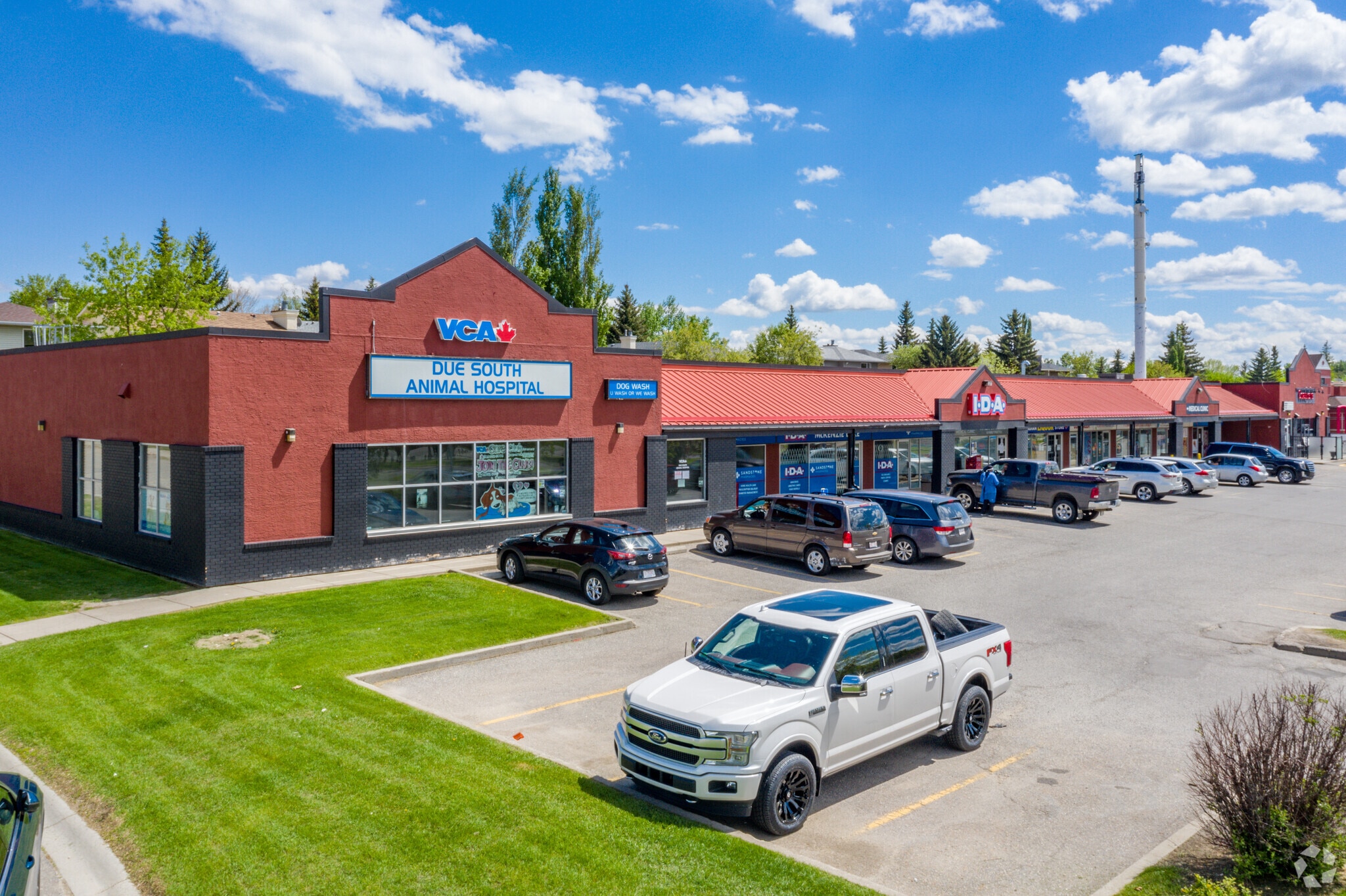 16630-16666 Mckenzie Lake Blvd SE, Calgary, AB for sale Primary Photo- Image 1 of 1