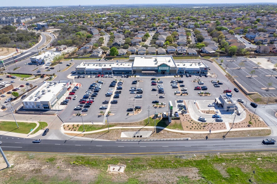 Hwy 151 & Hunt Ln, San Antonio, TX à louer - Photo principale - Image 1 de 17
