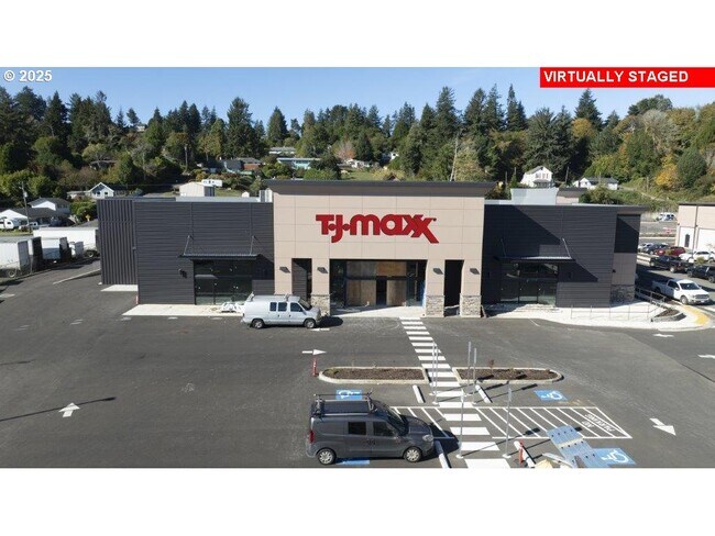 More details for 1233 Teakwood Ave, Coos Bay, OR - Retail for Sale