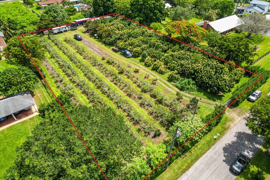 19450 SW 214th St, Miami, FL à vendre - Photo du bâtiment - Image 2 de 14