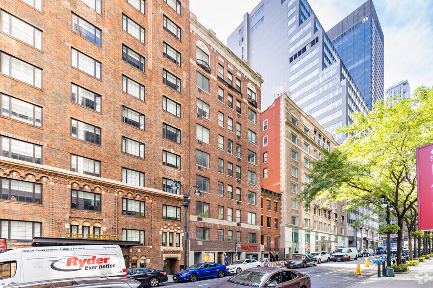 114 E 40th St, New York, NY à louer - Photo principale - Image 2 de 9