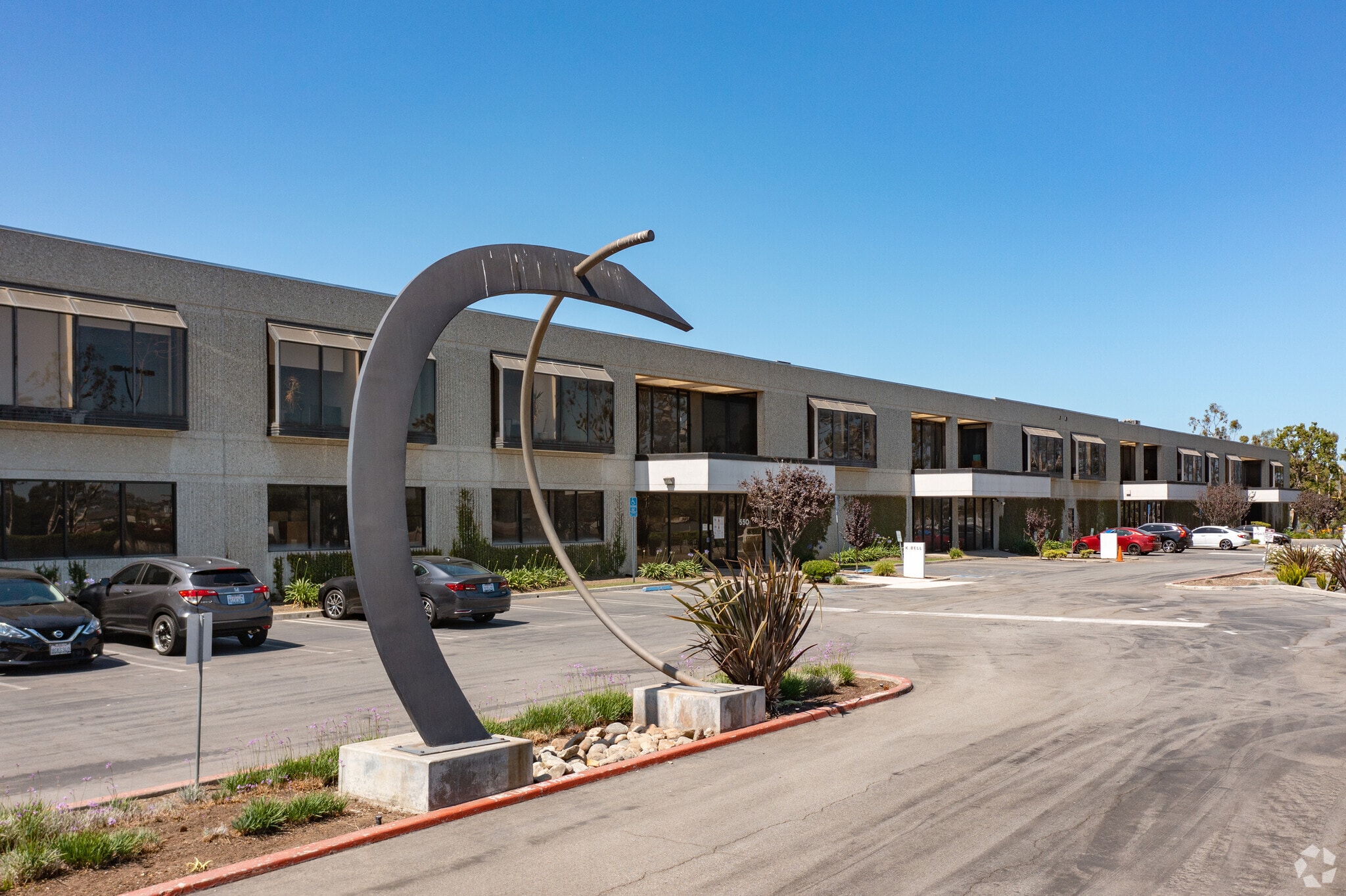 540-550 N Oak St, Inglewood, CA for lease Building Photo- Image 1 of 10