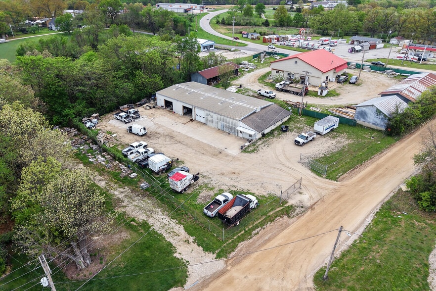 3669 Kaiser Rd, Kaiser, MO for sale - Building Photo - Image 2 of 4