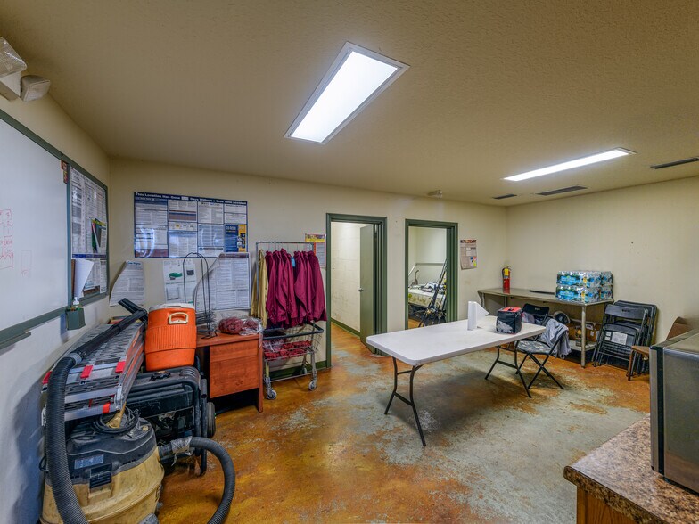 4313 W South Ave, Tampa, FL à vendre - Photo du bâtiment - Image 2 de 5