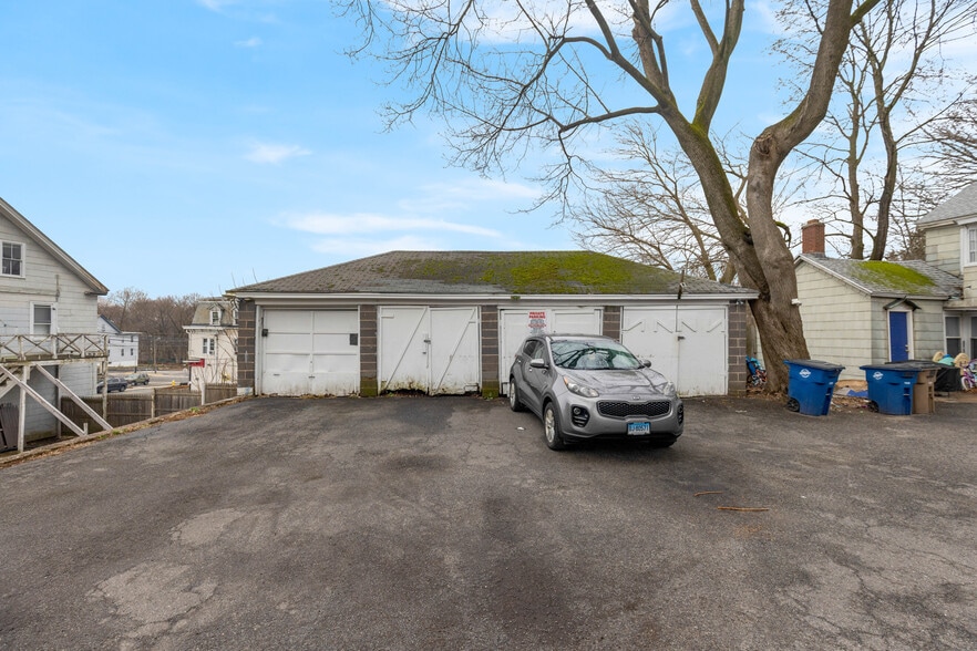 64 Union St, Vernon, CT for sale - Building Photo - Image 3 of 20