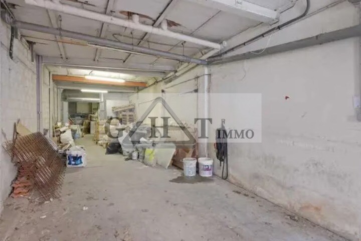 Industrial in Cachan for sale - Interior Photo - Image 1 of 1