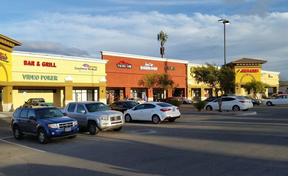 7150 S Durango Dr, Las Vegas, NV à louer - Photo du bâtiment - Image 2 de 8