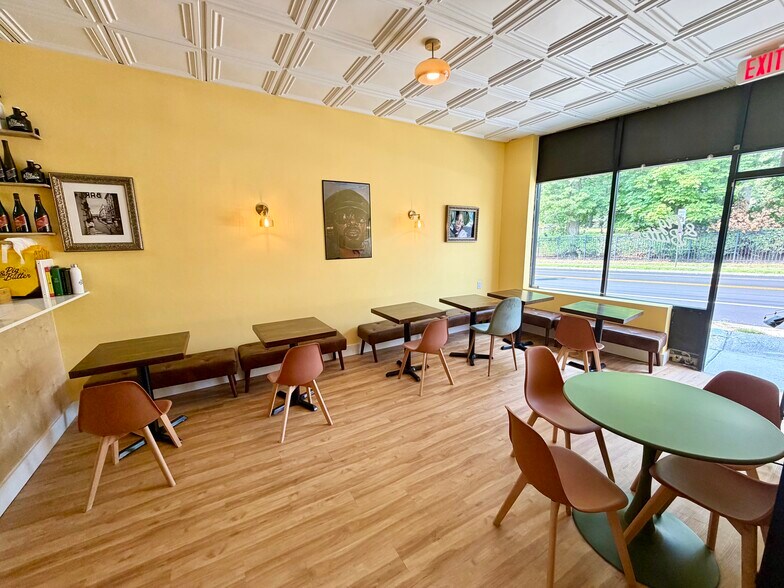 401 Orange Rd, Montclair, NJ à vendre - Photo du bâtiment - Image 2 de 13
