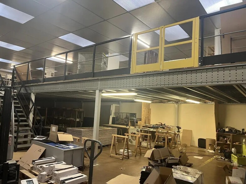 Bureau dans Eysines à louer - Photo intérieure - Image 3 de 8