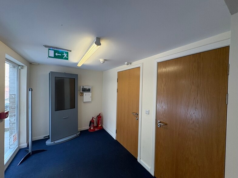 93-101 Gorgie Rd, Edinburgh for lease - Building Photo - Image 3 of 6