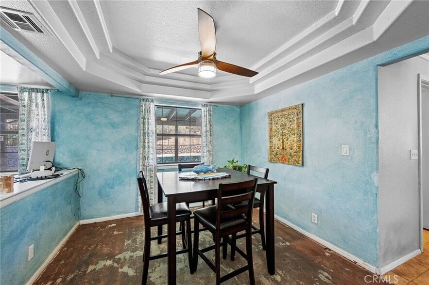 712 W Avenue R8, Palmdale, CA for lease - Interior Photo - Image 3 of 21