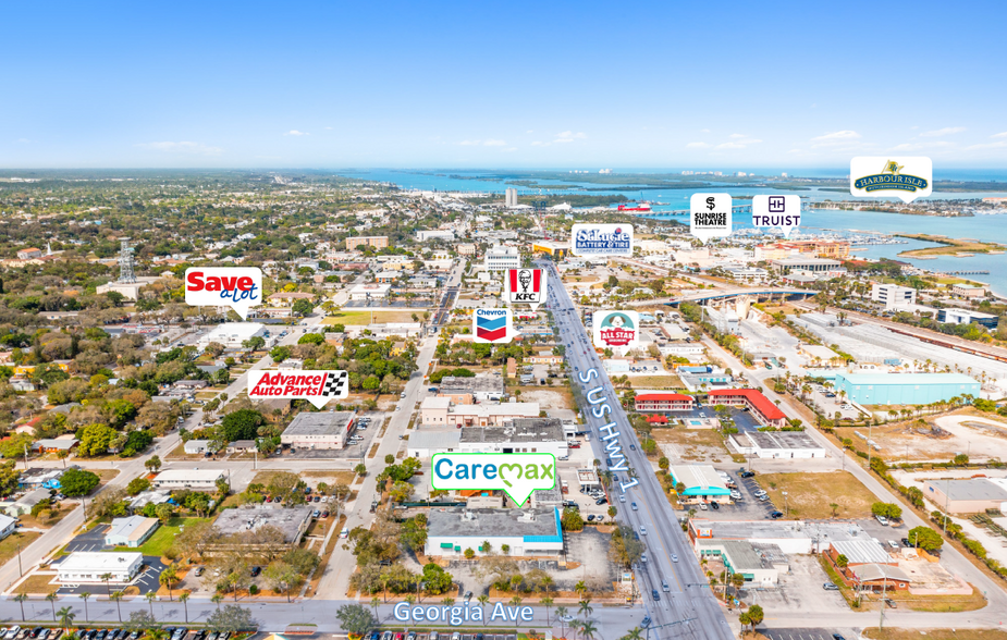 725 S US Highway 1, Fort Pierce, FL for lease - Primary Photo - Image 1 of 6