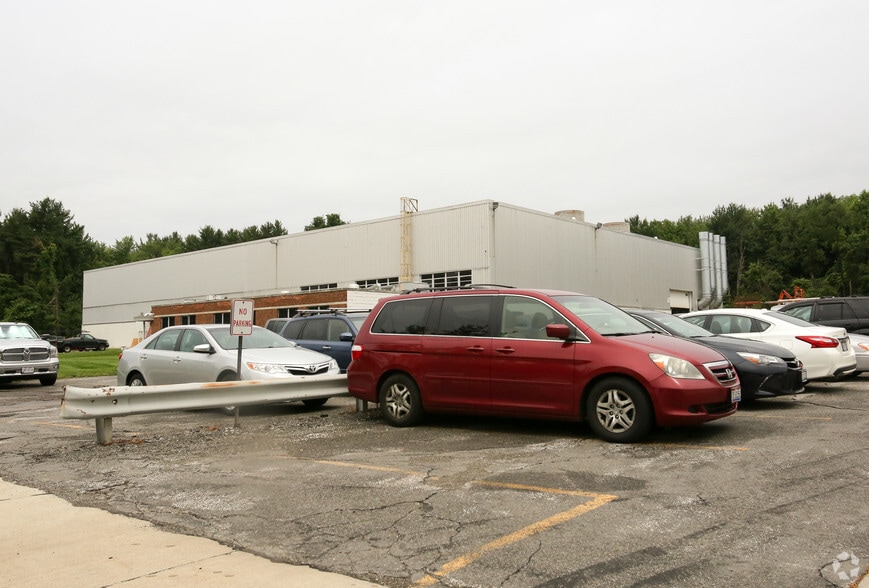 16490 Chillicothe Rd, Chagrin Falls, OH for lease - Building Photo - Image 3 of 3