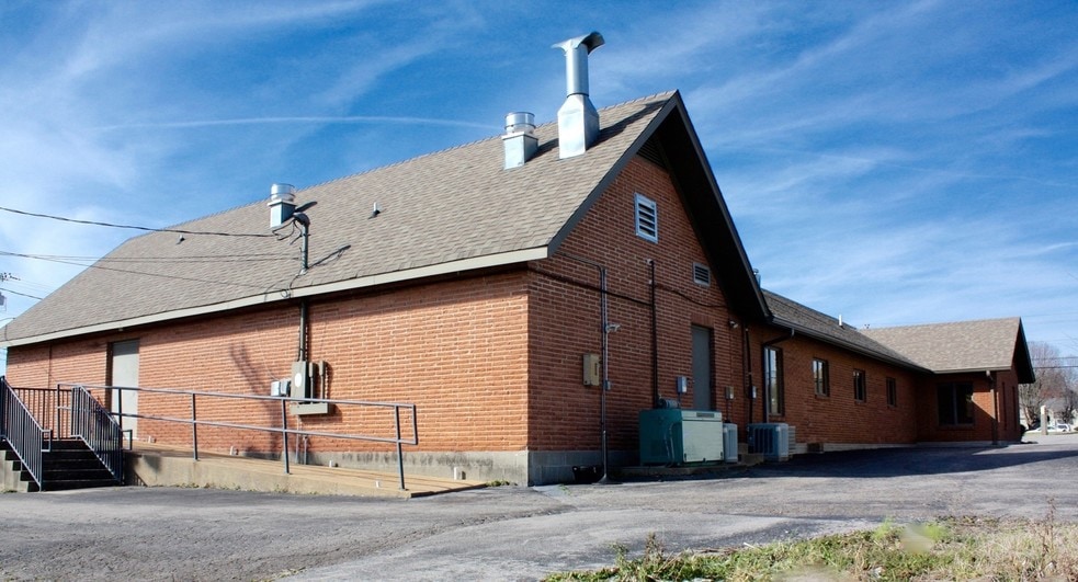 1510-1/2 Hatcher Ln, Columbia, TN à louer - Photo du bâtiment - Image 3 de 7