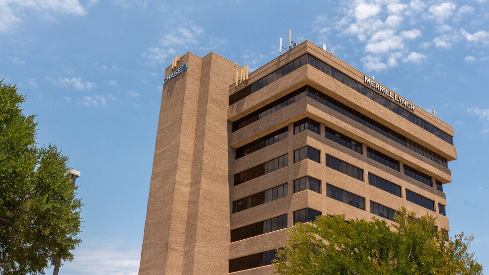 4245 Kemp Blvd, Wichita Falls, TX à louer - Photo du bâtiment - Image 3 de 13