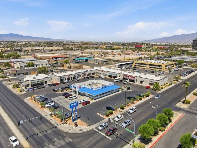 Plus de détails pour 1820 E Lake Mead Blvd, North Las Vegas, NV - Commerce de détail à vendre