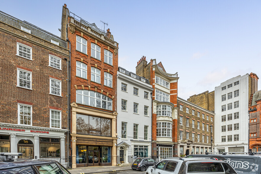 2 Soho Sq, London for lease - Building Photo - Image 2 of 4