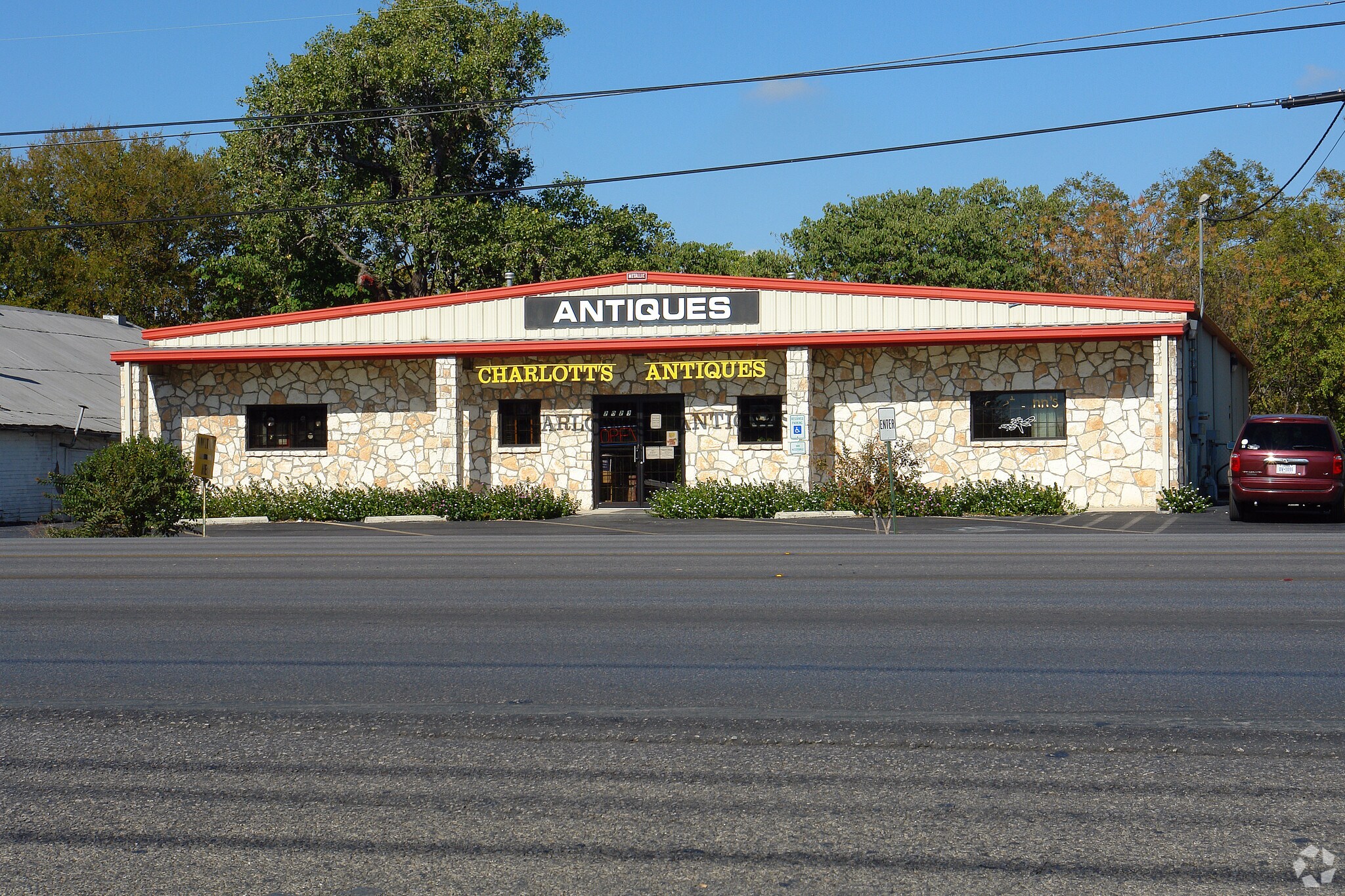2007-2029 Austin Hwy, San Antonio, TX for lease Primary Photo- Image 1 of 9
