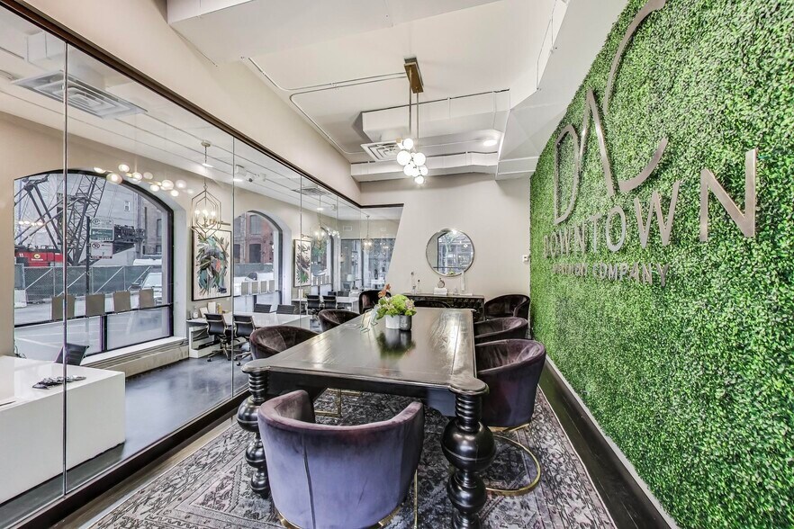 200 W Superior St, Chicago, IL for sale - Interior Photo - Image 3 of 23