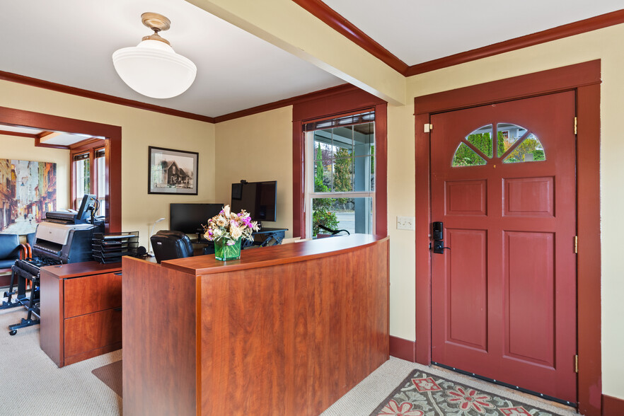 19679 Front St, Poulsbo, WA for sale - Building Photo - Image 3 of 35