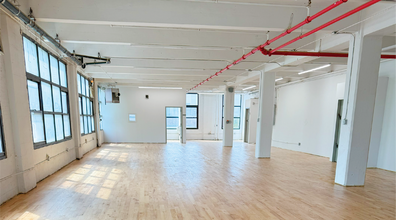 2121 41st Ave, Long Island City, NY for lease Interior Photo- Image 1 of 2