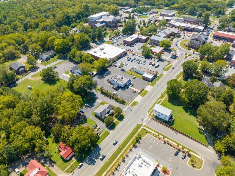 140 East St, Pittsboro, NC for sale - Building Photo - Image 3 of 15