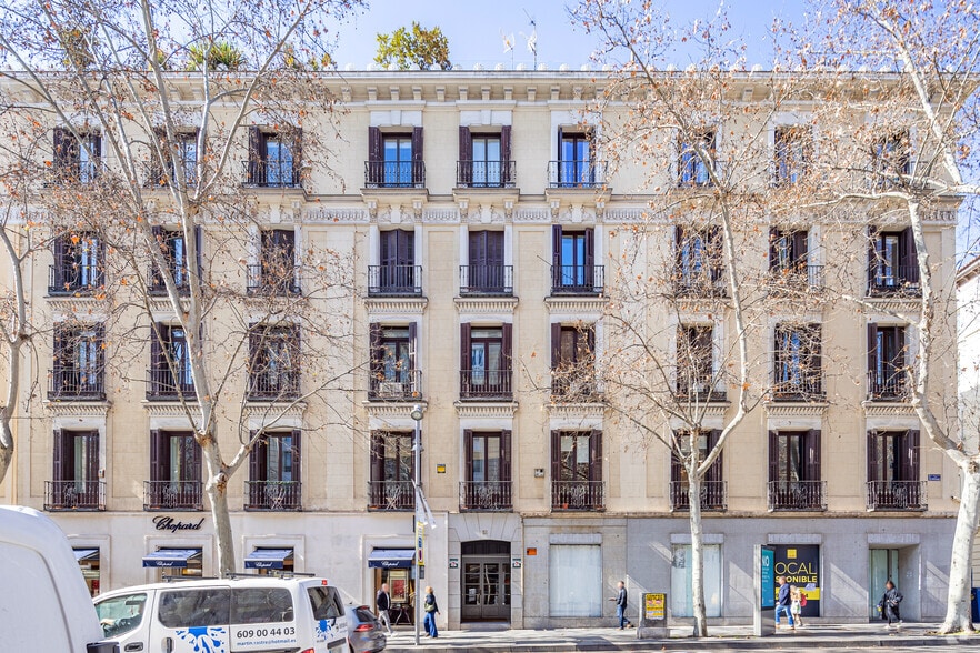 Calle Serrano, 51, Madrid, Madrid à louer - Photo du bâtiment - Image 3 de 4